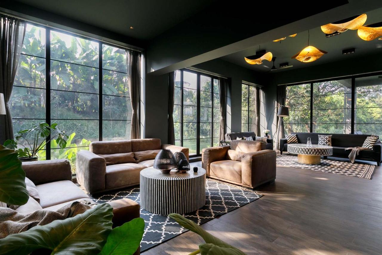 Stayvista At The Charcoal Villa Luxury Collection Alībāg Dış mekan fotoğraf