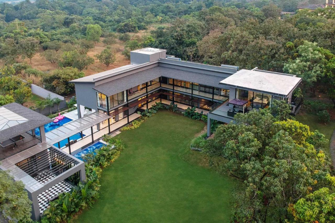 Stayvista At The Charcoal Villa Luxury Collection Alībāg Dış mekan fotoğraf