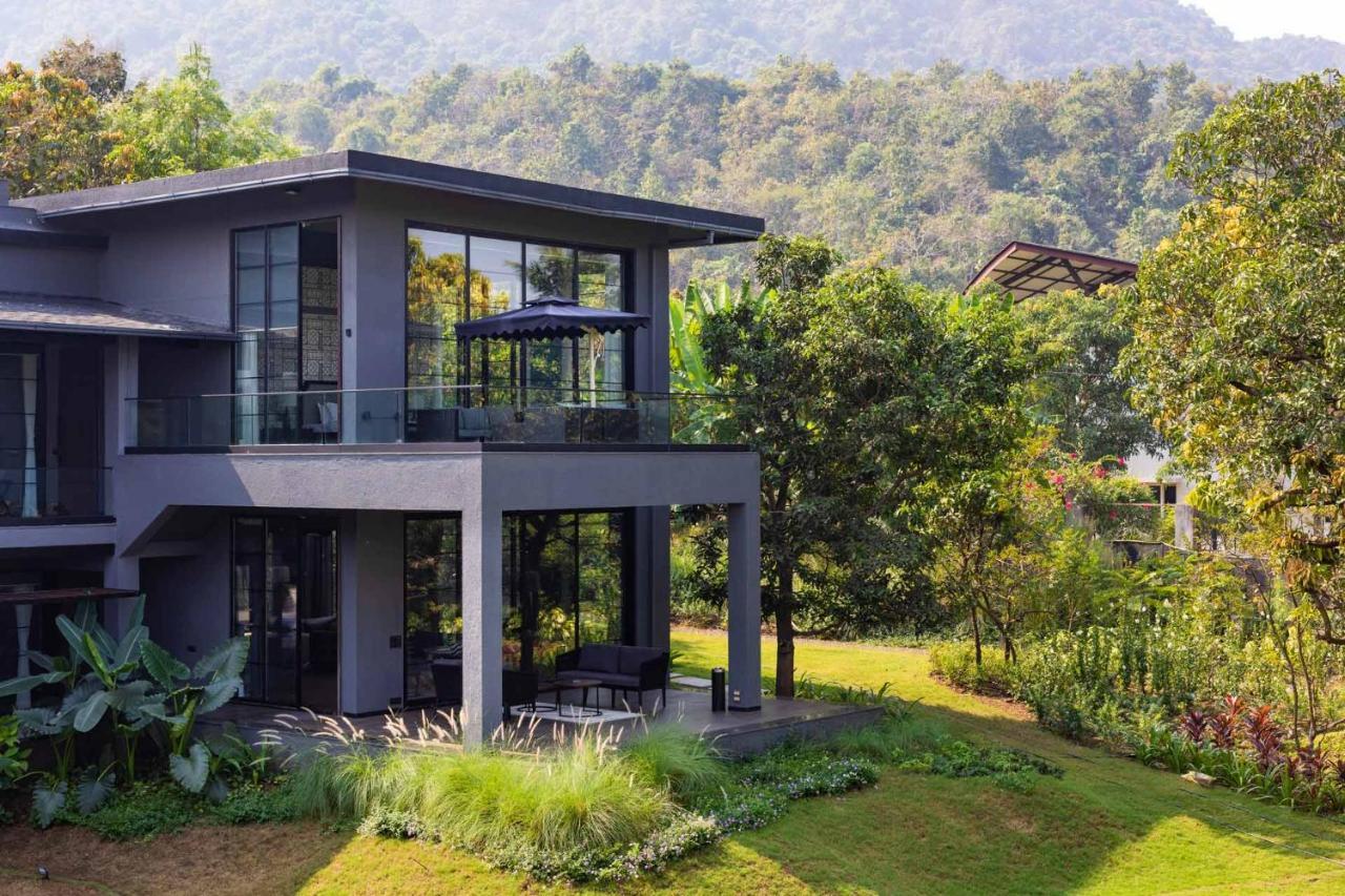 Stayvista At The Charcoal Villa Luxury Collection Alībāg Dış mekan fotoğraf