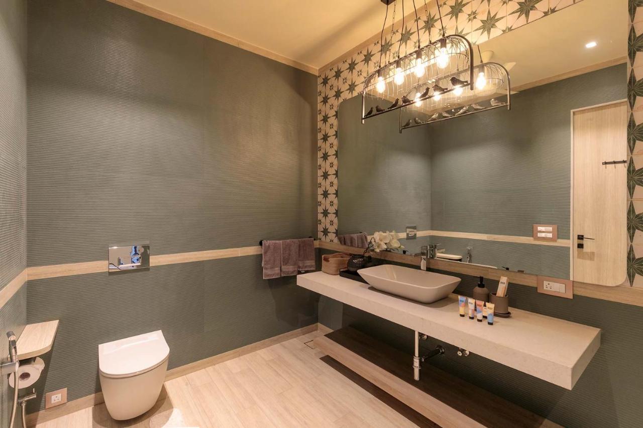 Stayvista At The Charcoal Villa Luxury Collection Alībāg Dış mekan fotoğraf