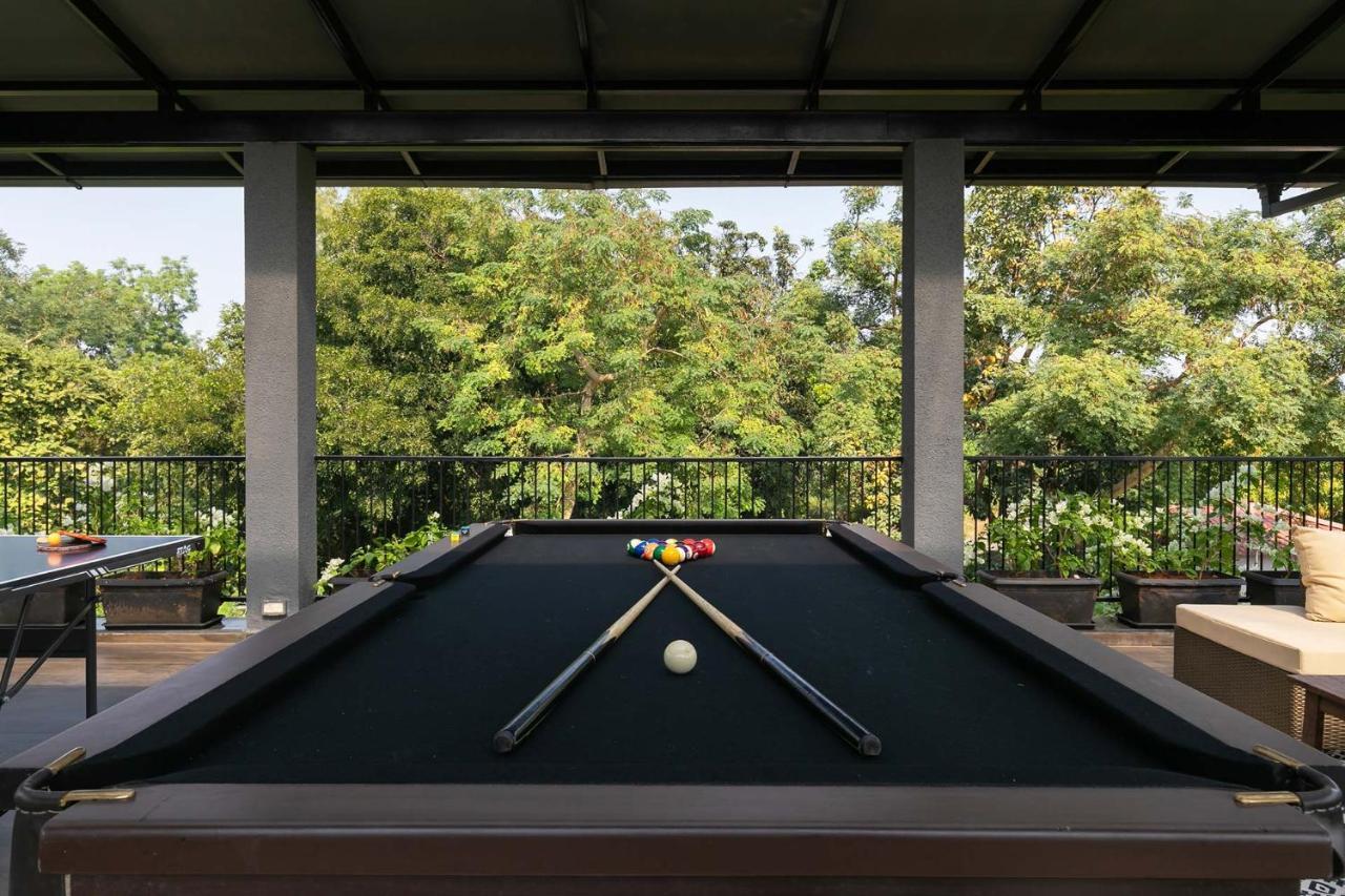 Stayvista At The Charcoal Villa Luxury Collection Alībāg Dış mekan fotoğraf