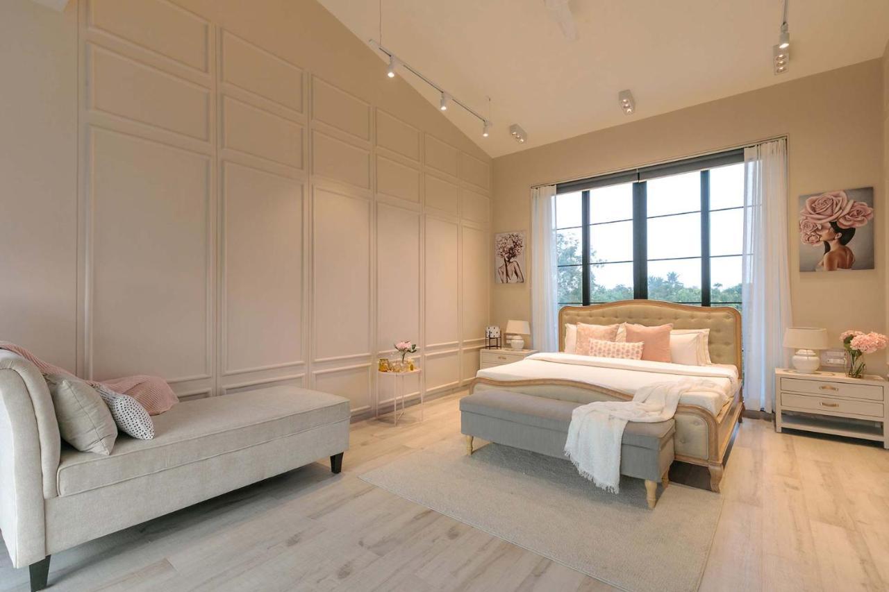 Stayvista At The Charcoal Villa Luxury Collection Alībāg Dış mekan fotoğraf