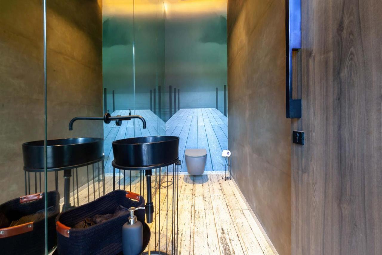 Stayvista At The Charcoal Villa Luxury Collection Alībāg Dış mekan fotoğraf